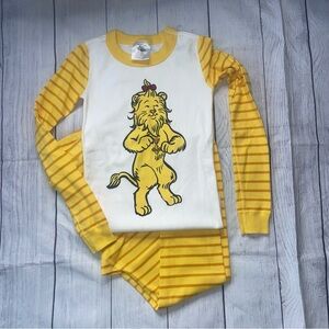 NWOT Hanna Andersson Wizard of Oz Cowardly Lion Pajama Set